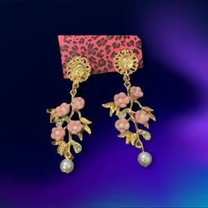 NWT Betsey Johnson Earrings